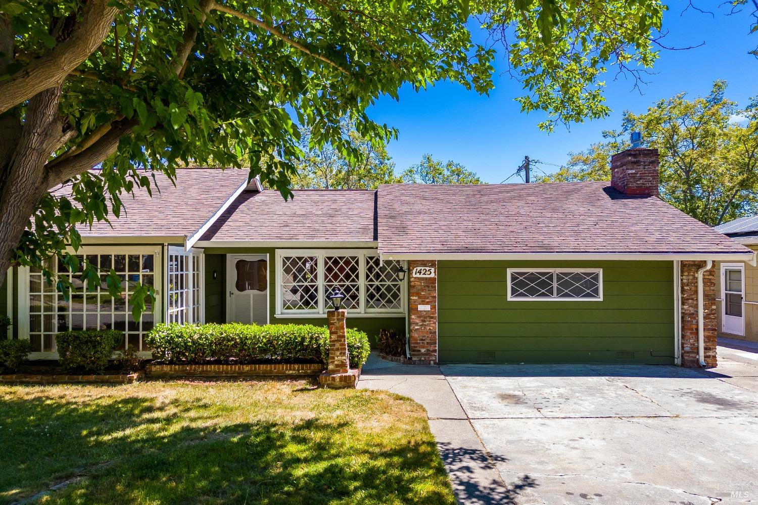 1425 Okeefe Way