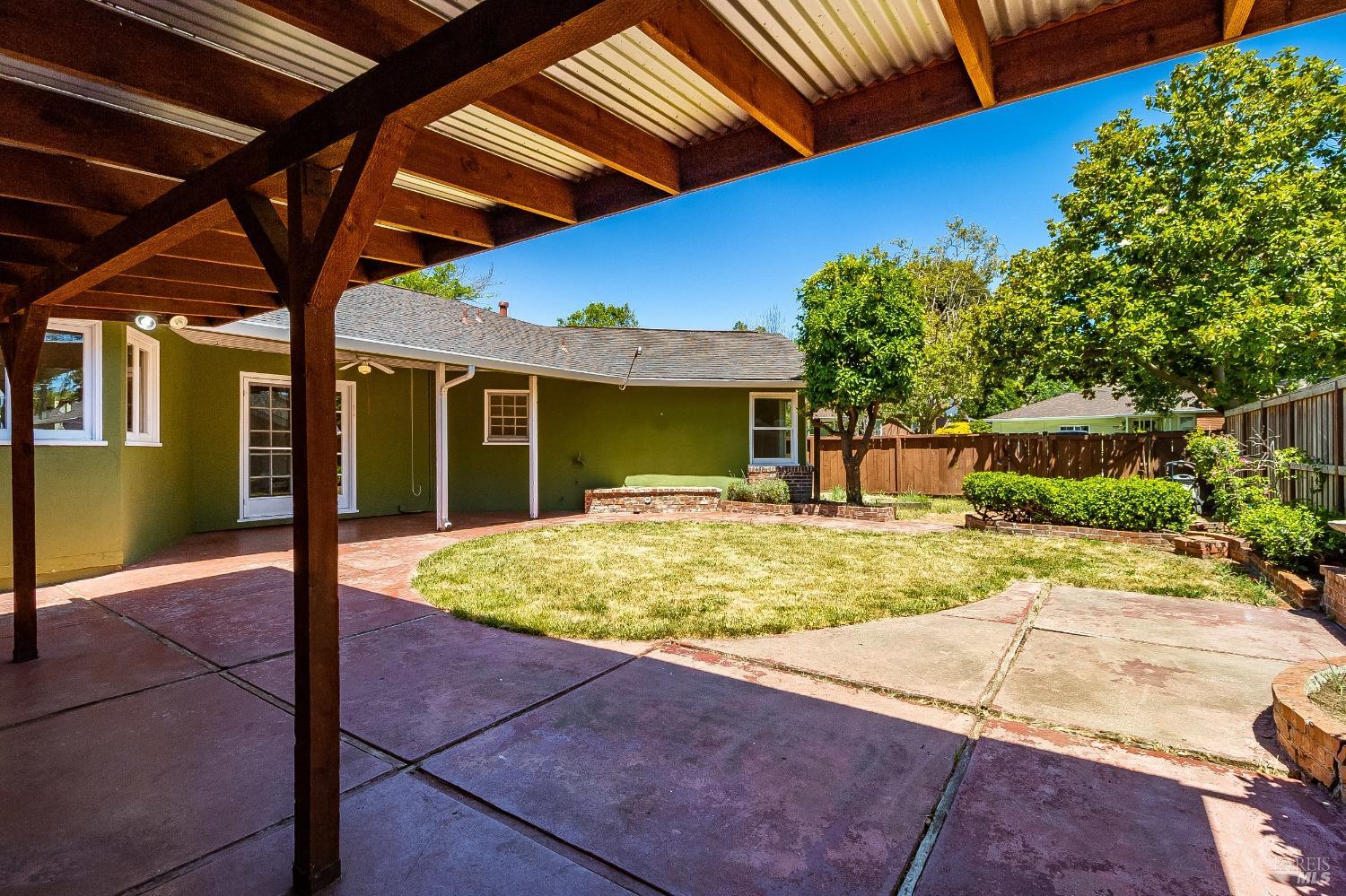 1425 Okeefe Way