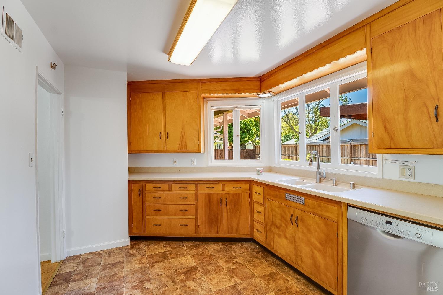 1425 Okeefe Way