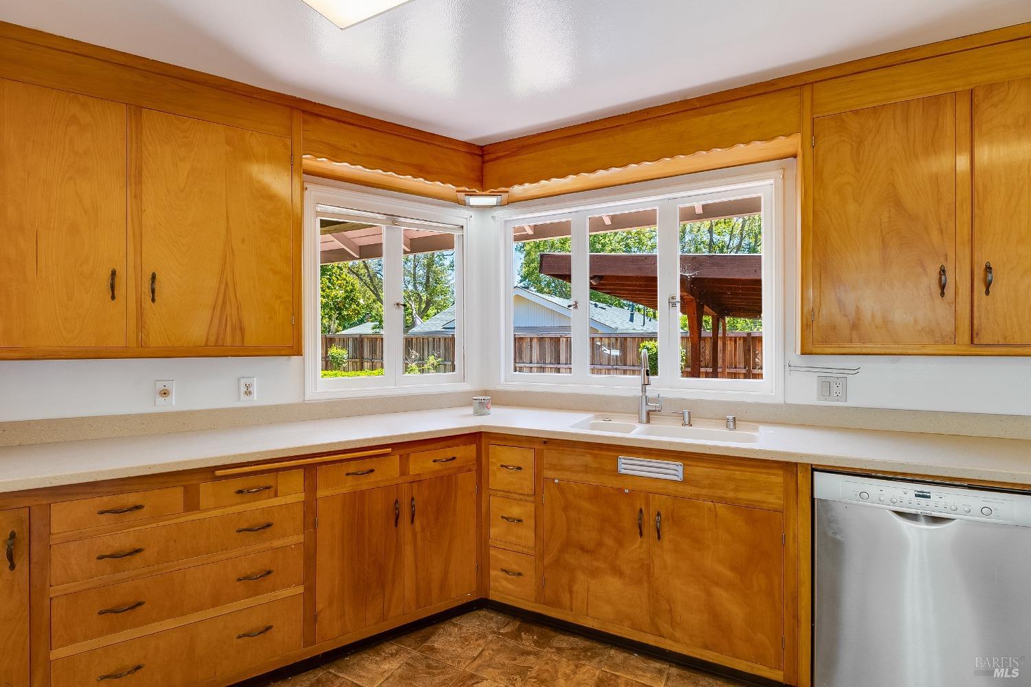 1425 Okeefe Way