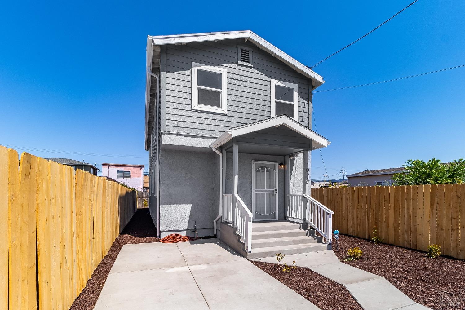 1023 70th Ave