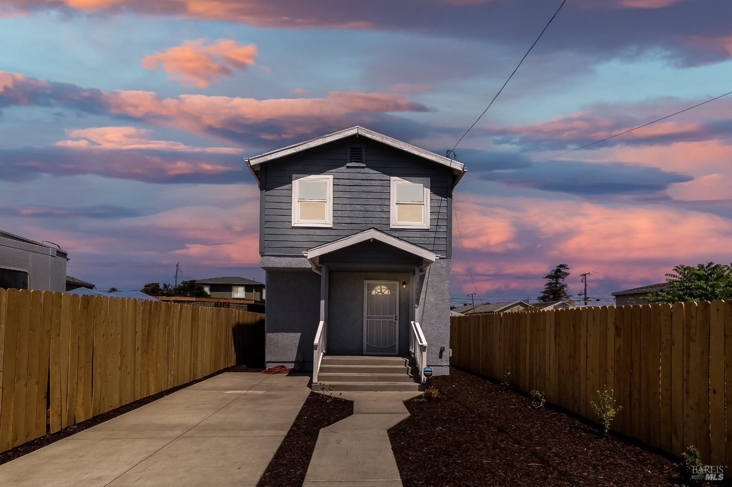 1023 70th Ave