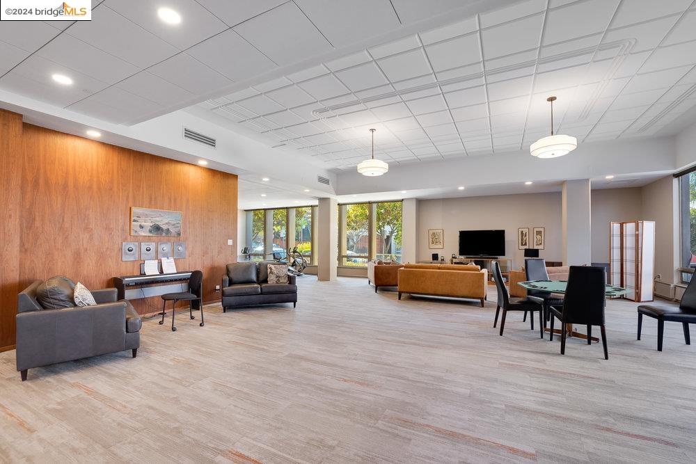 2550 Dana St Unit: 8FG