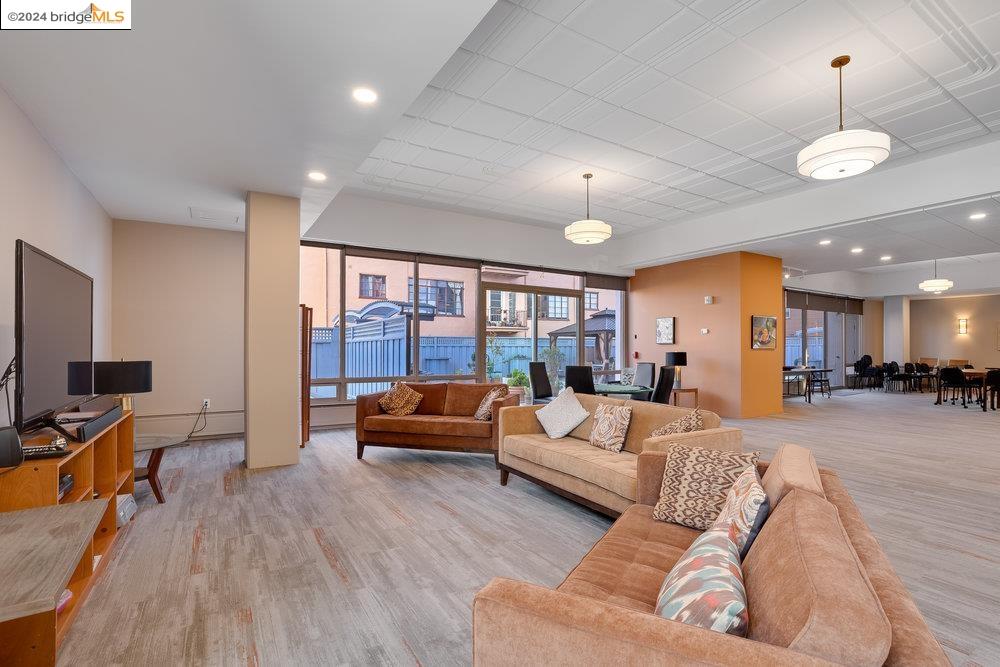 2550 Dana St Unit: 8FG