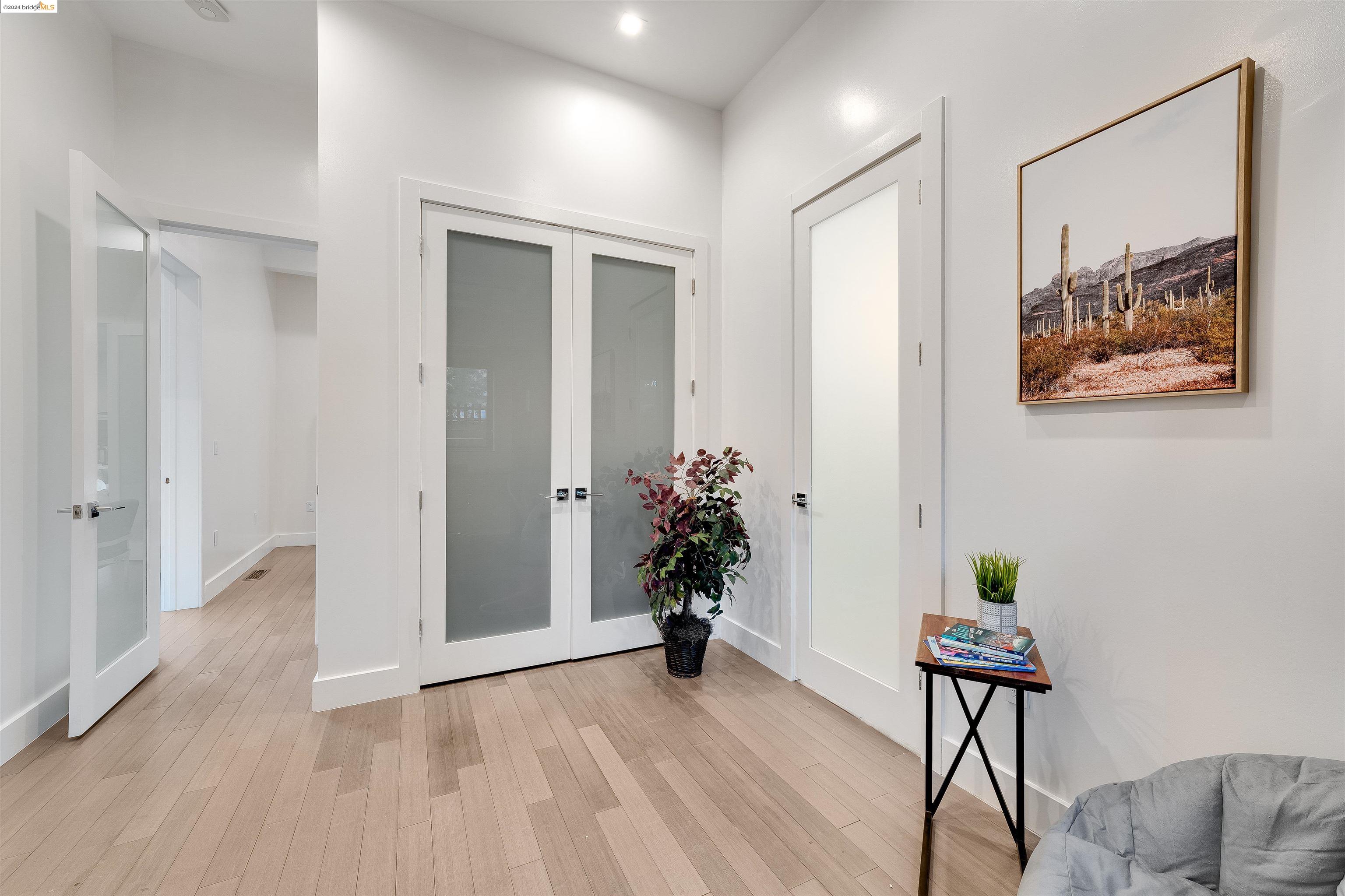 2591 Buena Vista Ave