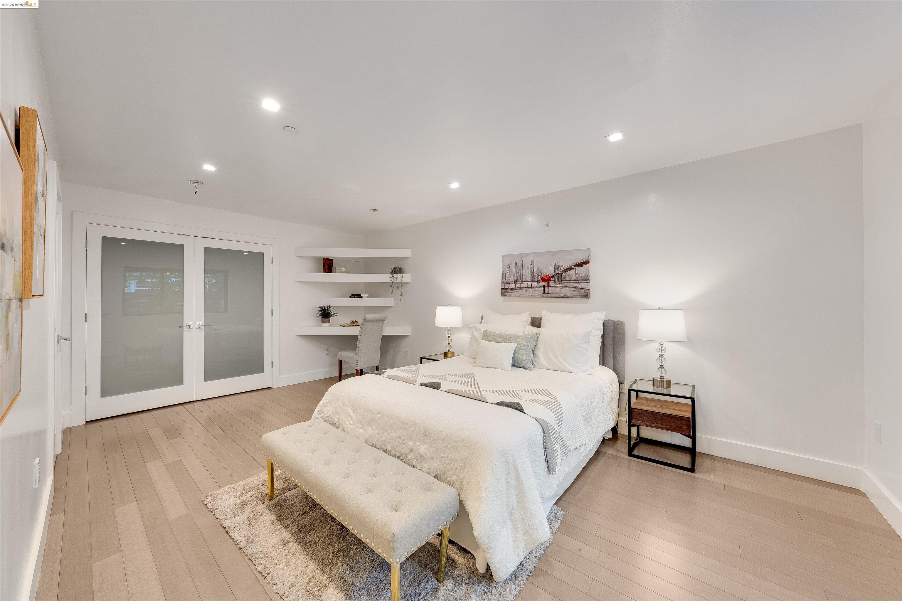 2591 Buena Vista Ave