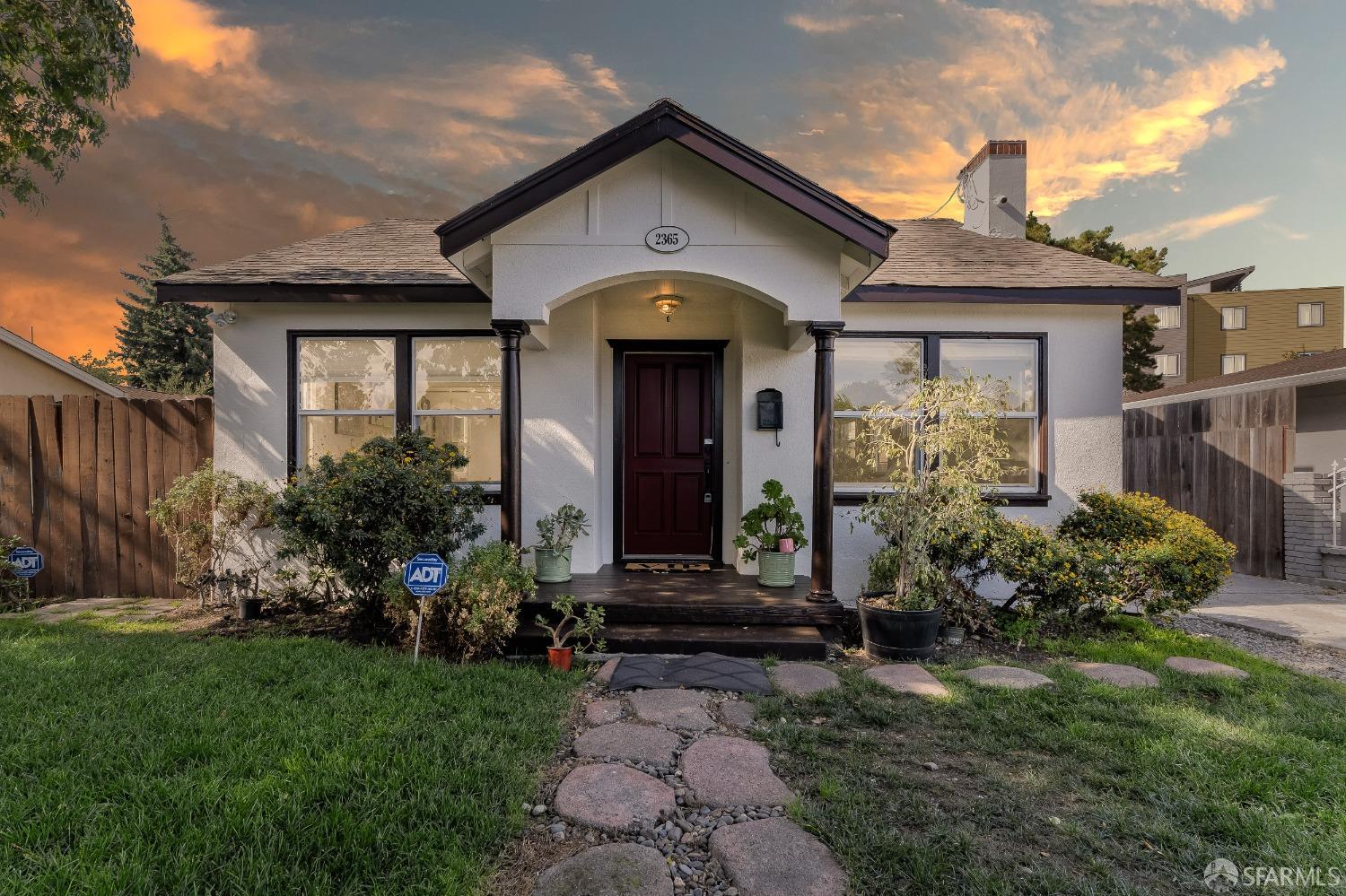 2365 Cooley Ave