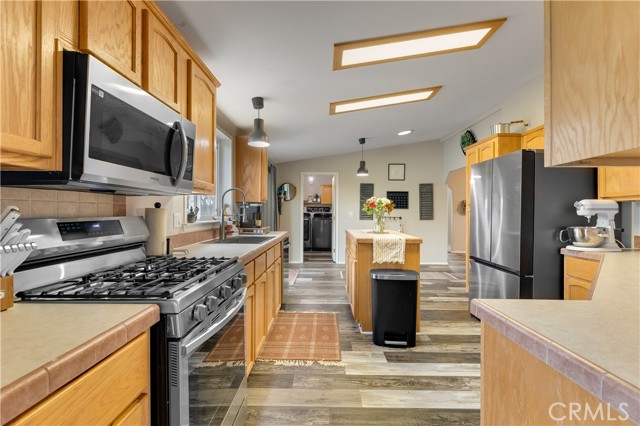 6734 Heleen Bart Court
