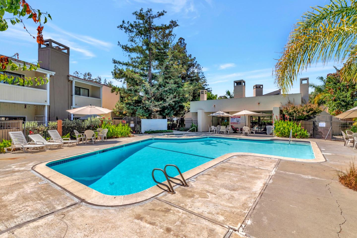 172 Marylinn DR