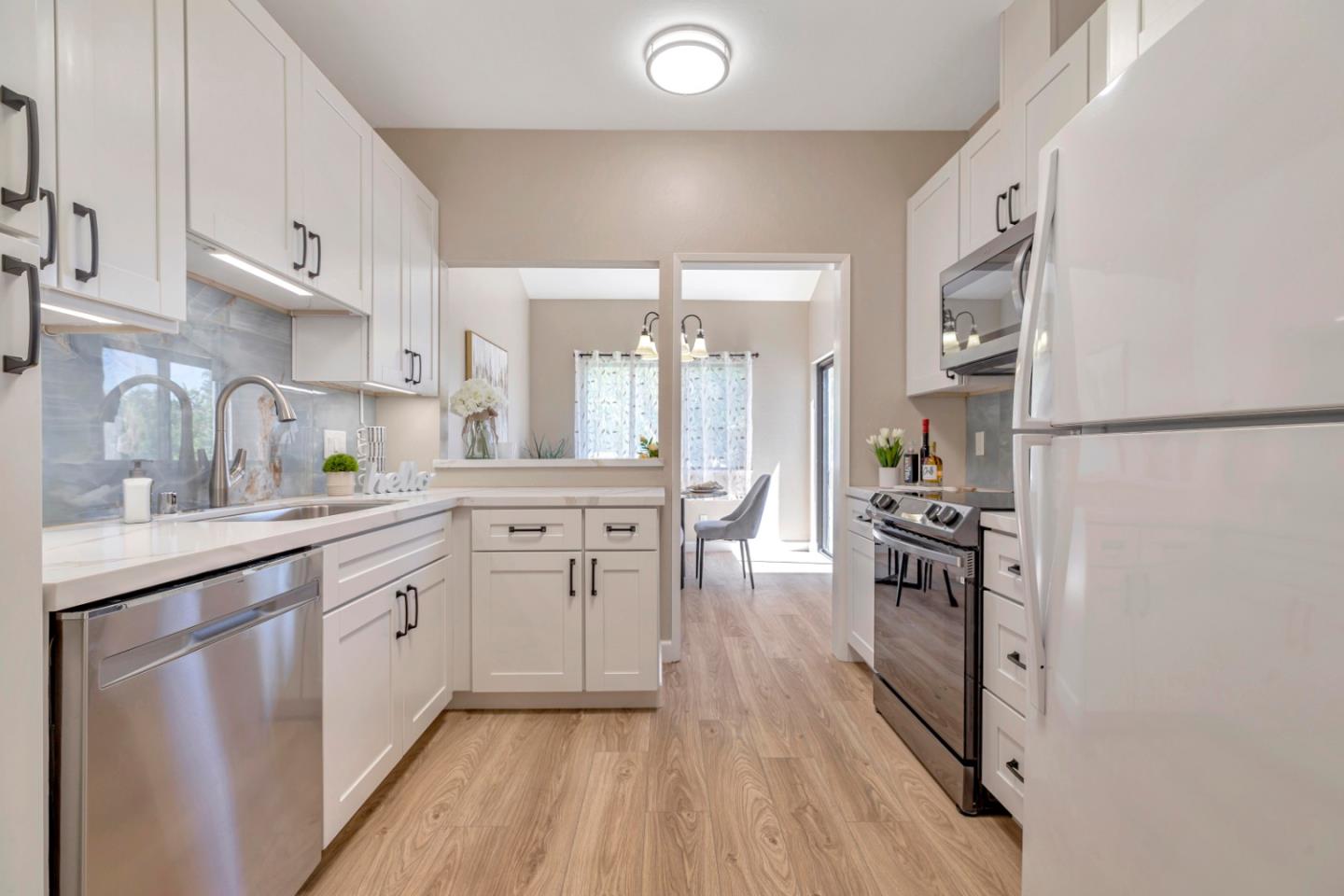 172 Marylinn DR
