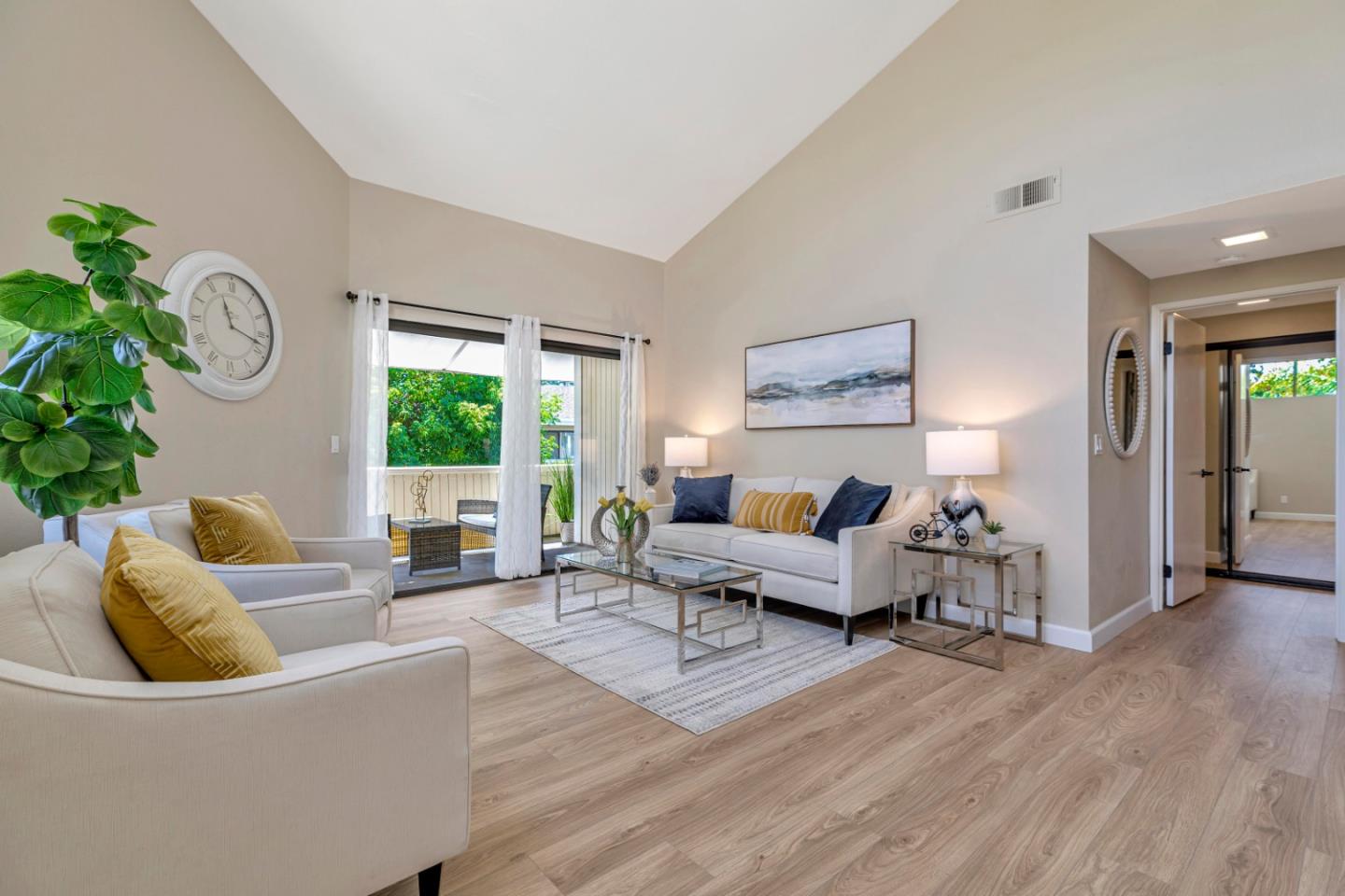 172 Marylinn DR