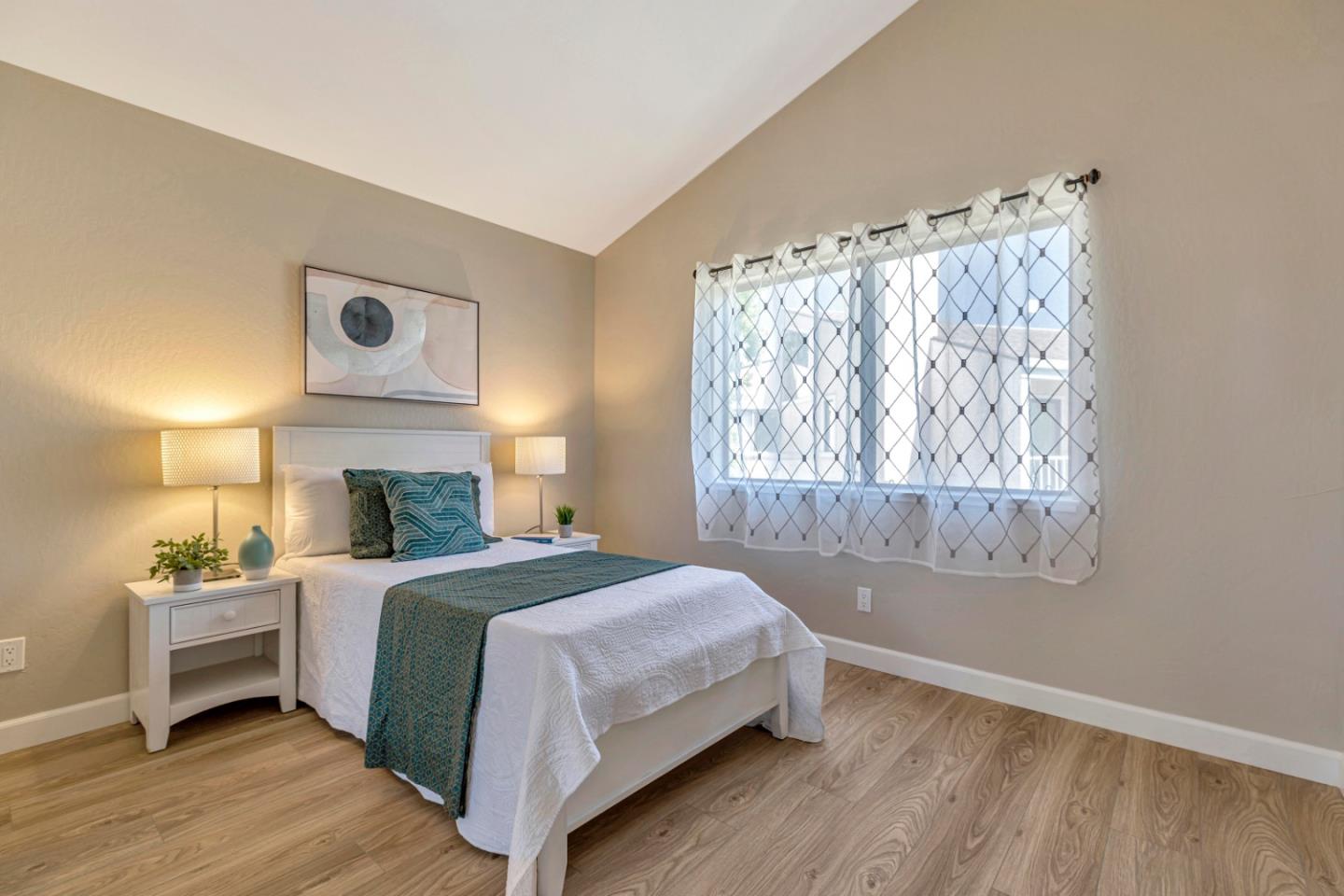172 Marylinn DR