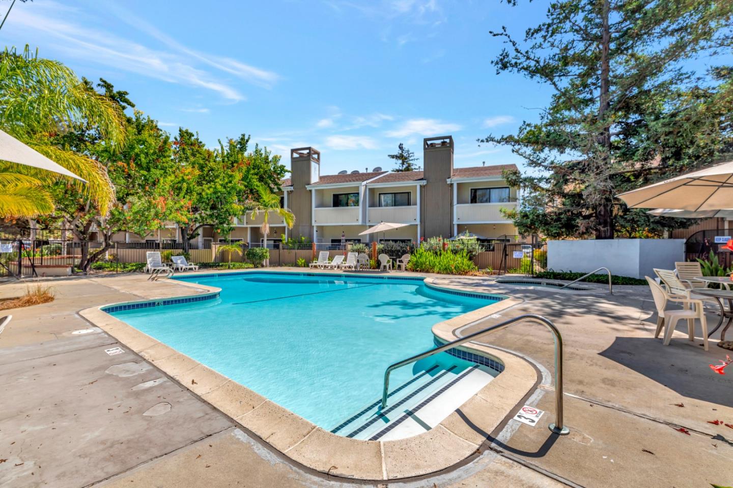 172 Marylinn DR