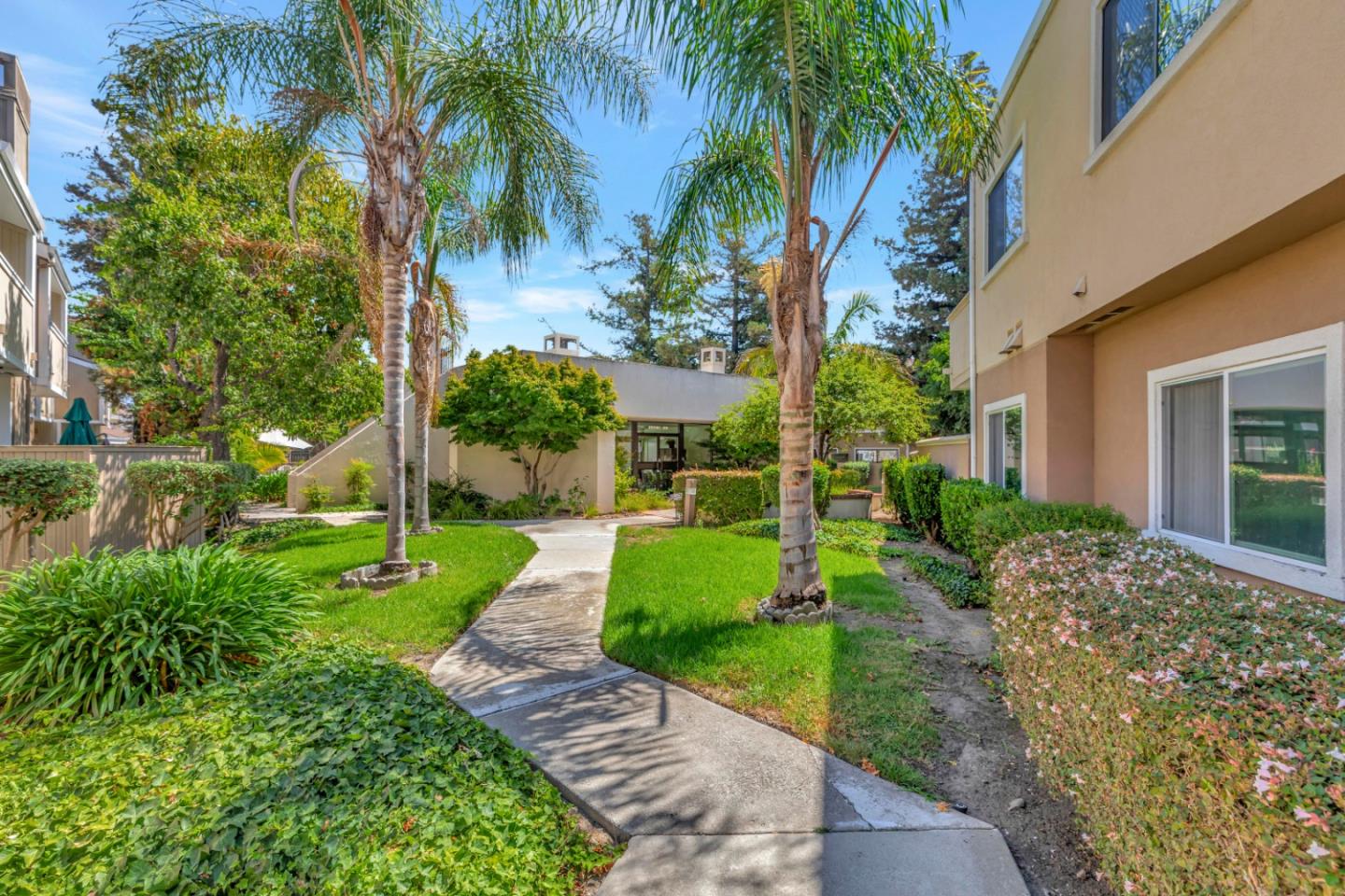 172 Marylinn DR