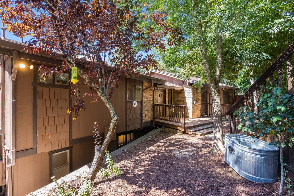 21445 Roaring Water WAY