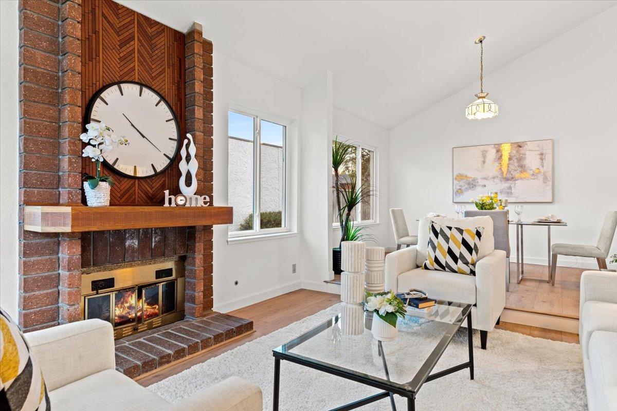7206 Via Lomas