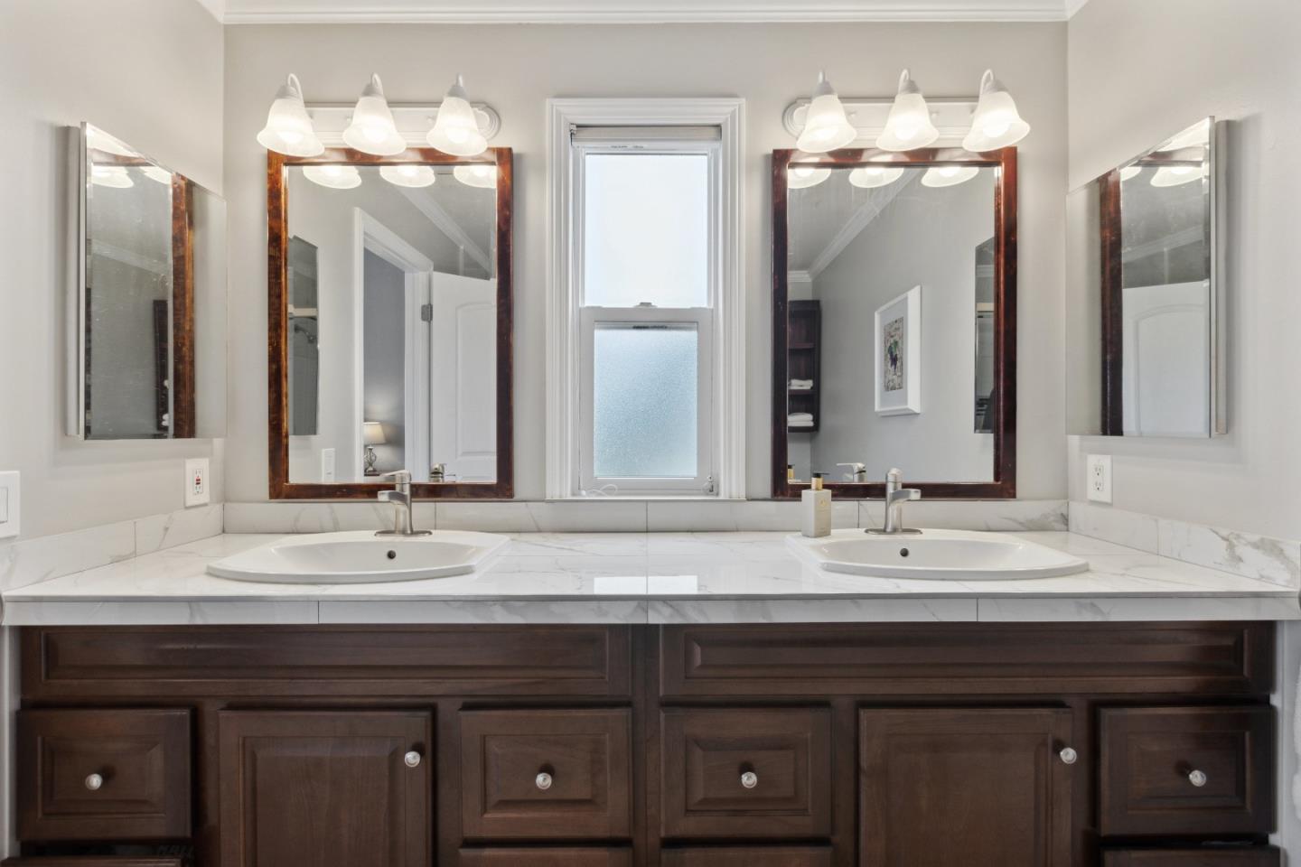 17586 Carriage Lamp WAY