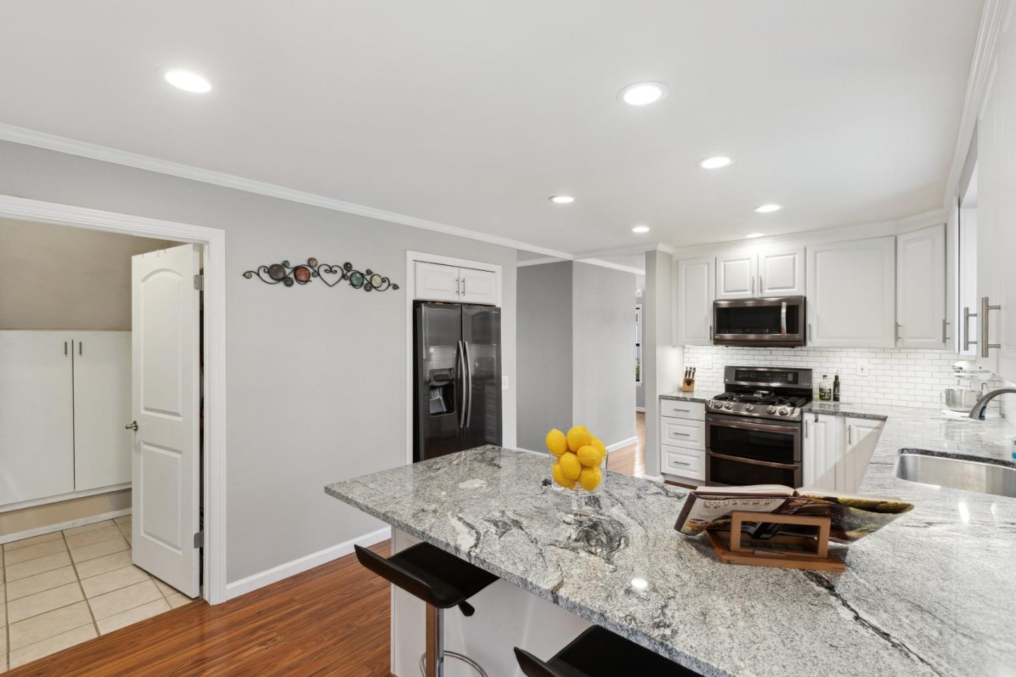 17586 Carriage Lamp WAY