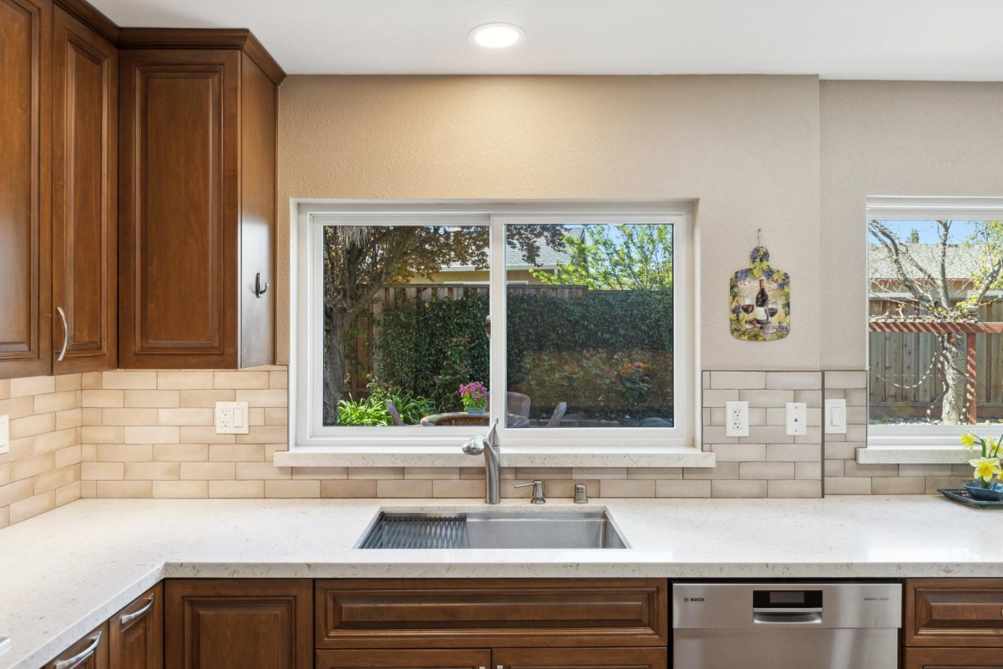 15360 La Rocca DR