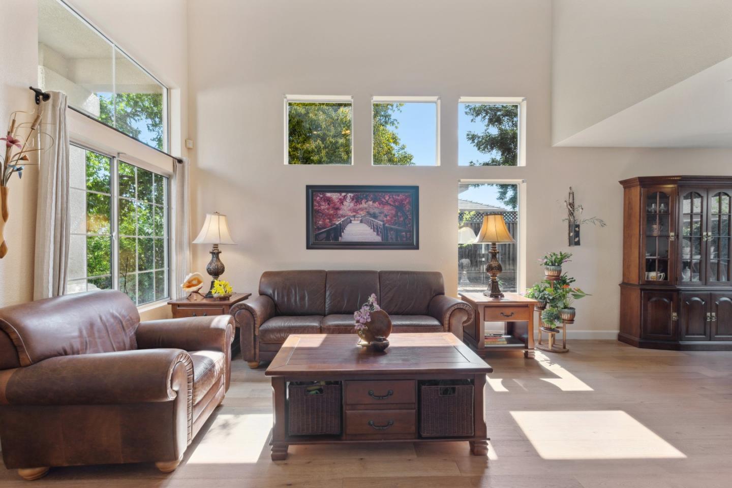 15360 La Rocca DR