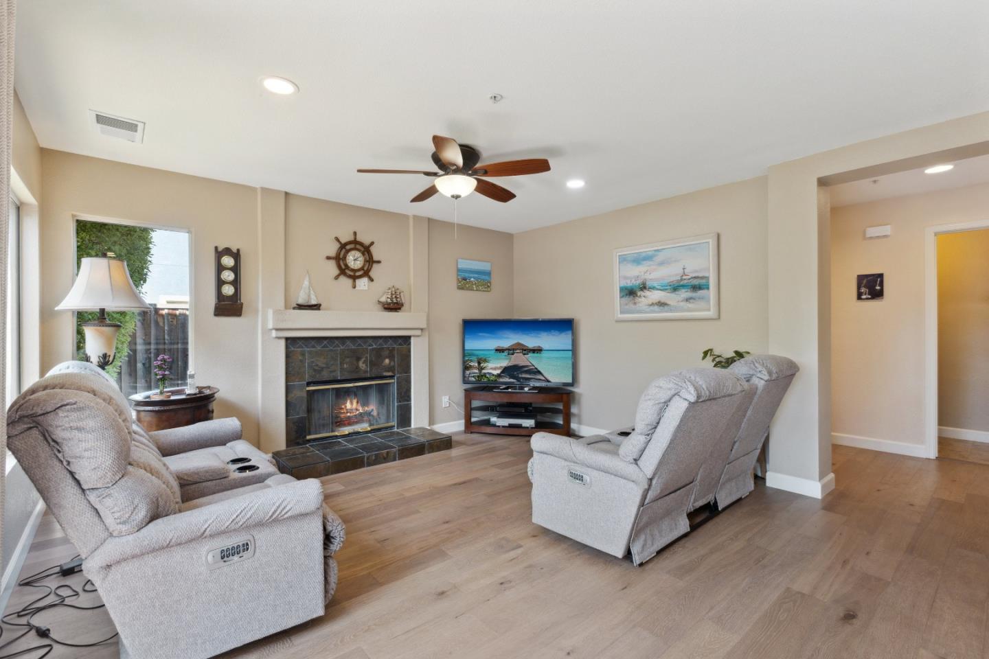 15360 La Rocca DR