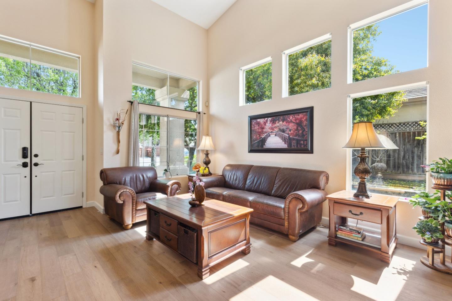 15360 La Rocca DR