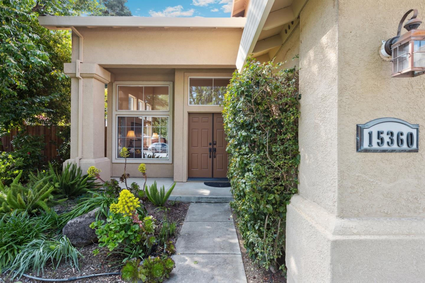 15360 La Rocca DR