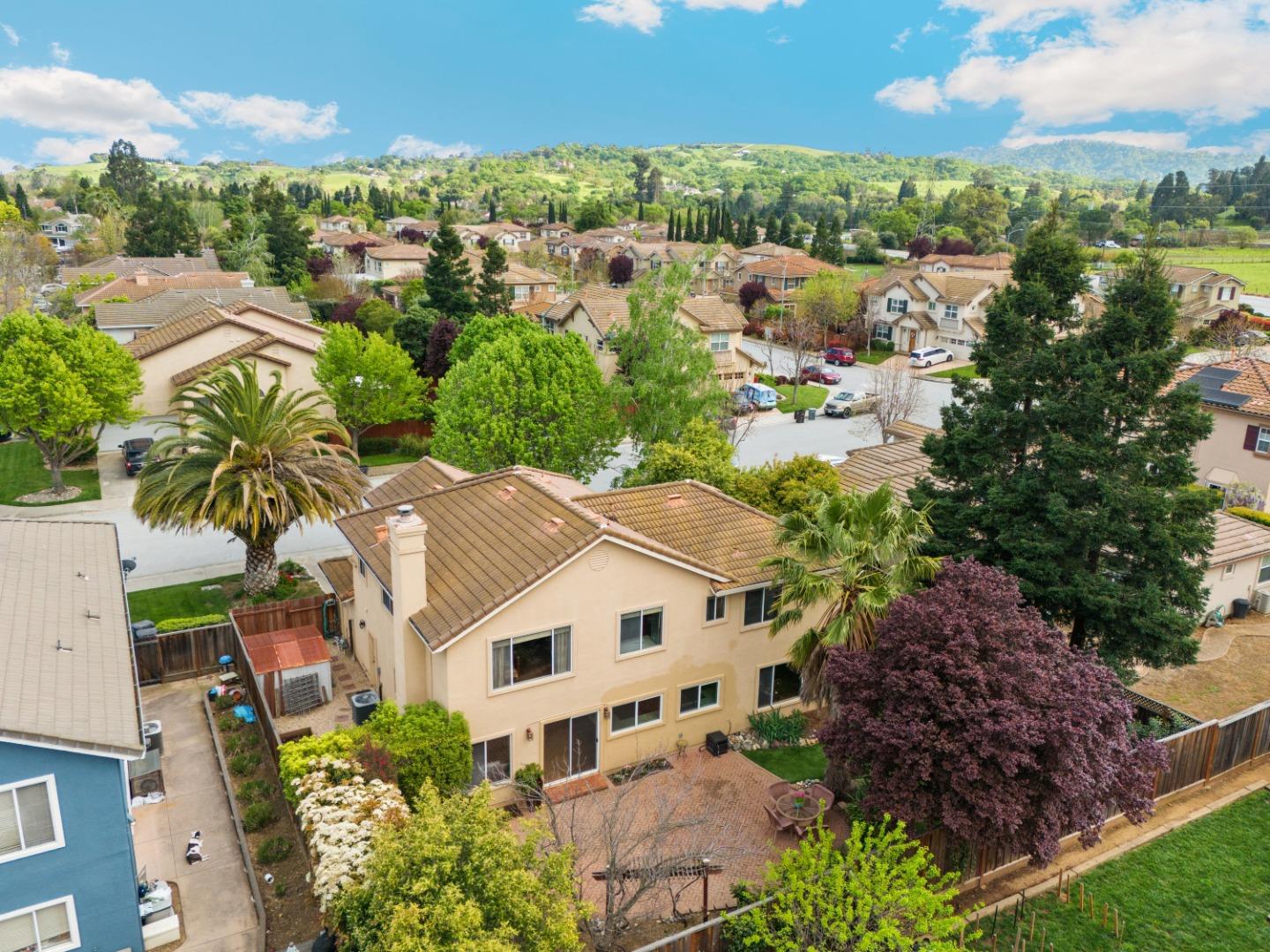 15360 La Rocca DR