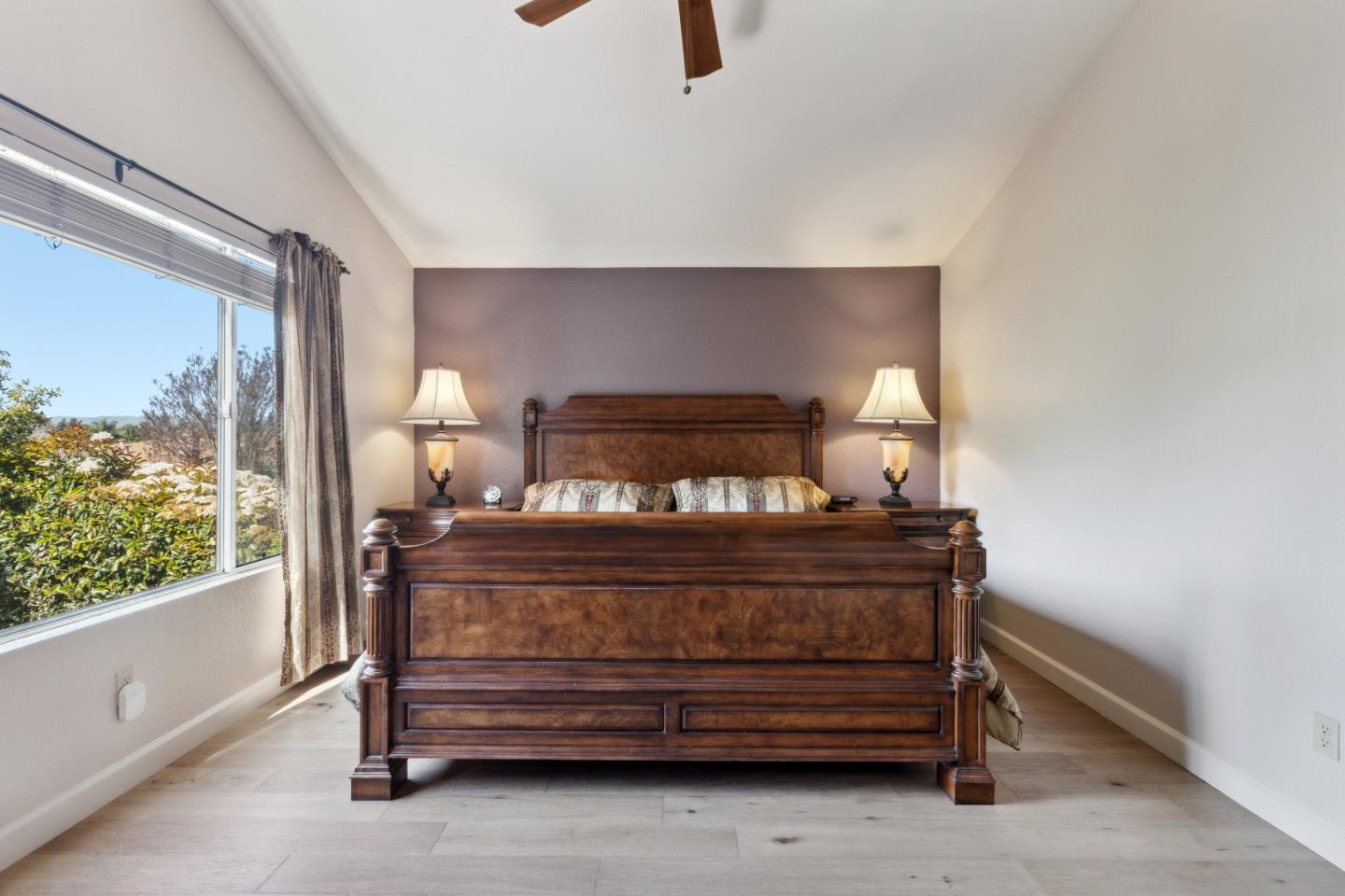 15360 La Rocca DR
