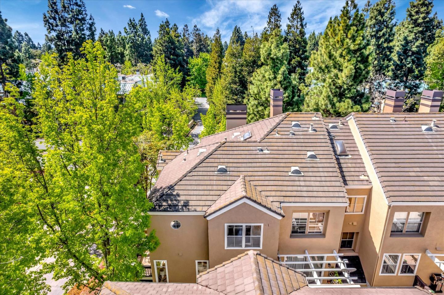 401 Camille CIR 11