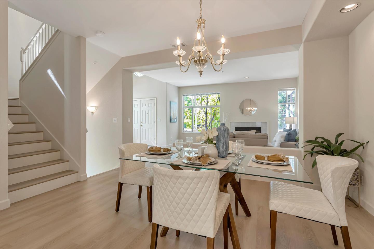 401 Camille CIR 11