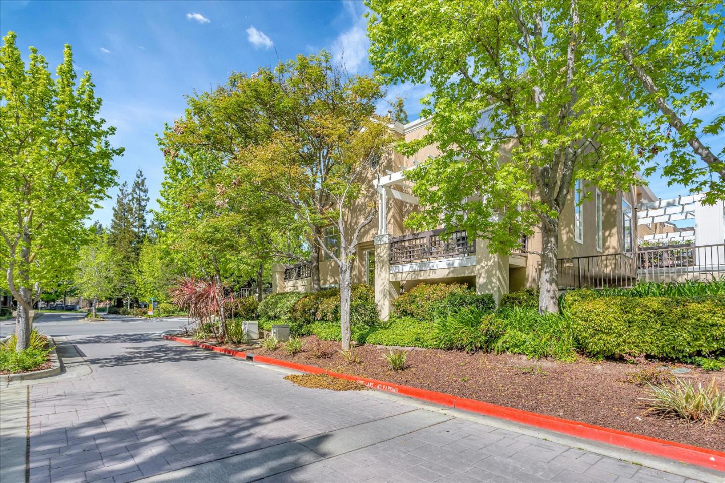 401 Camille CIR 11