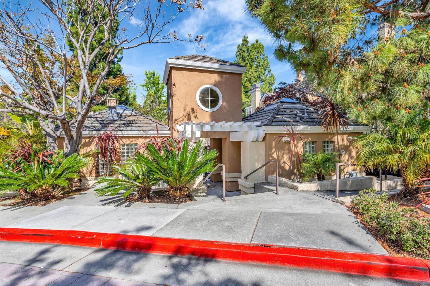 401 Camille CIR 11