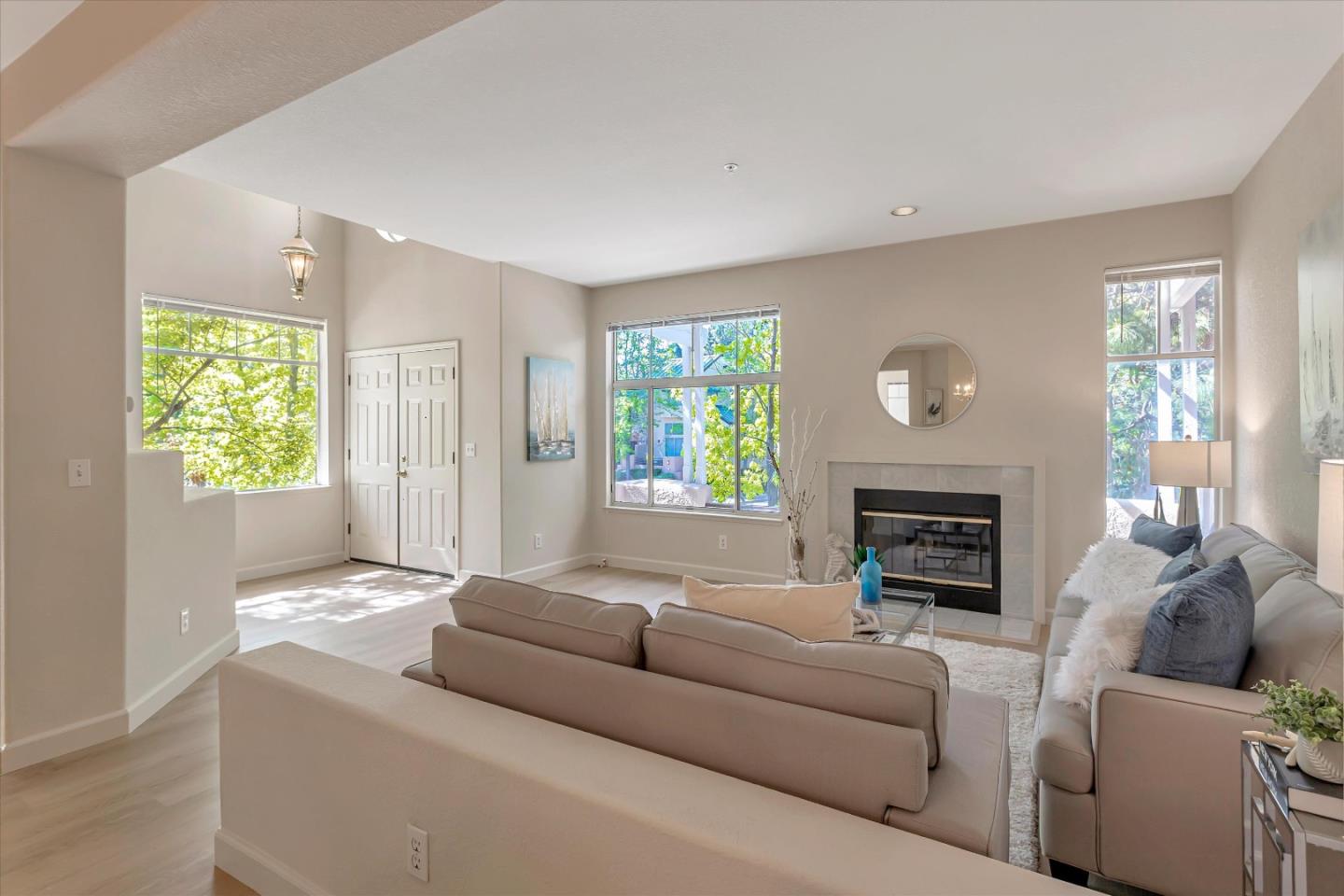 401 Camille CIR 11