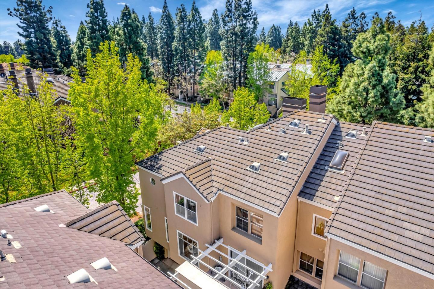 401 Camille CIR 11
