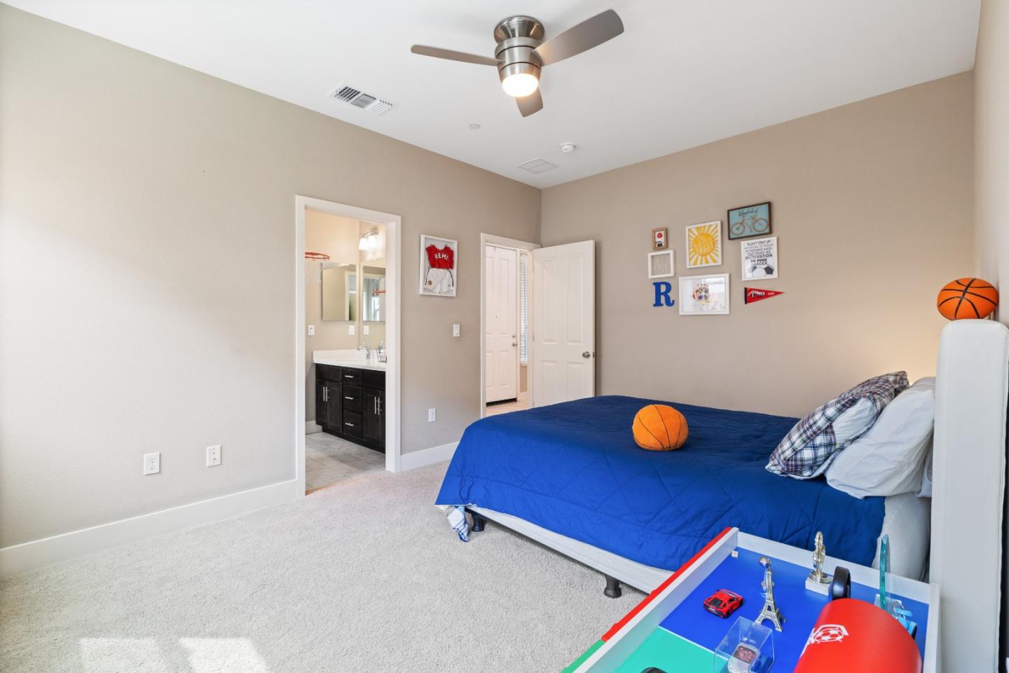 9820 Bobcat CT