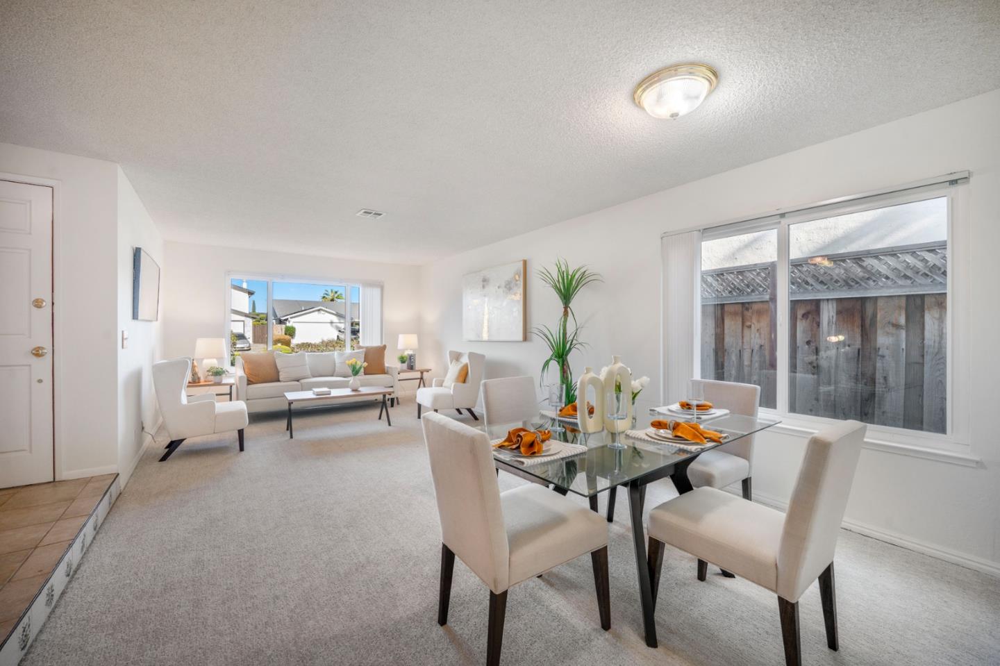 144 Farnham CT