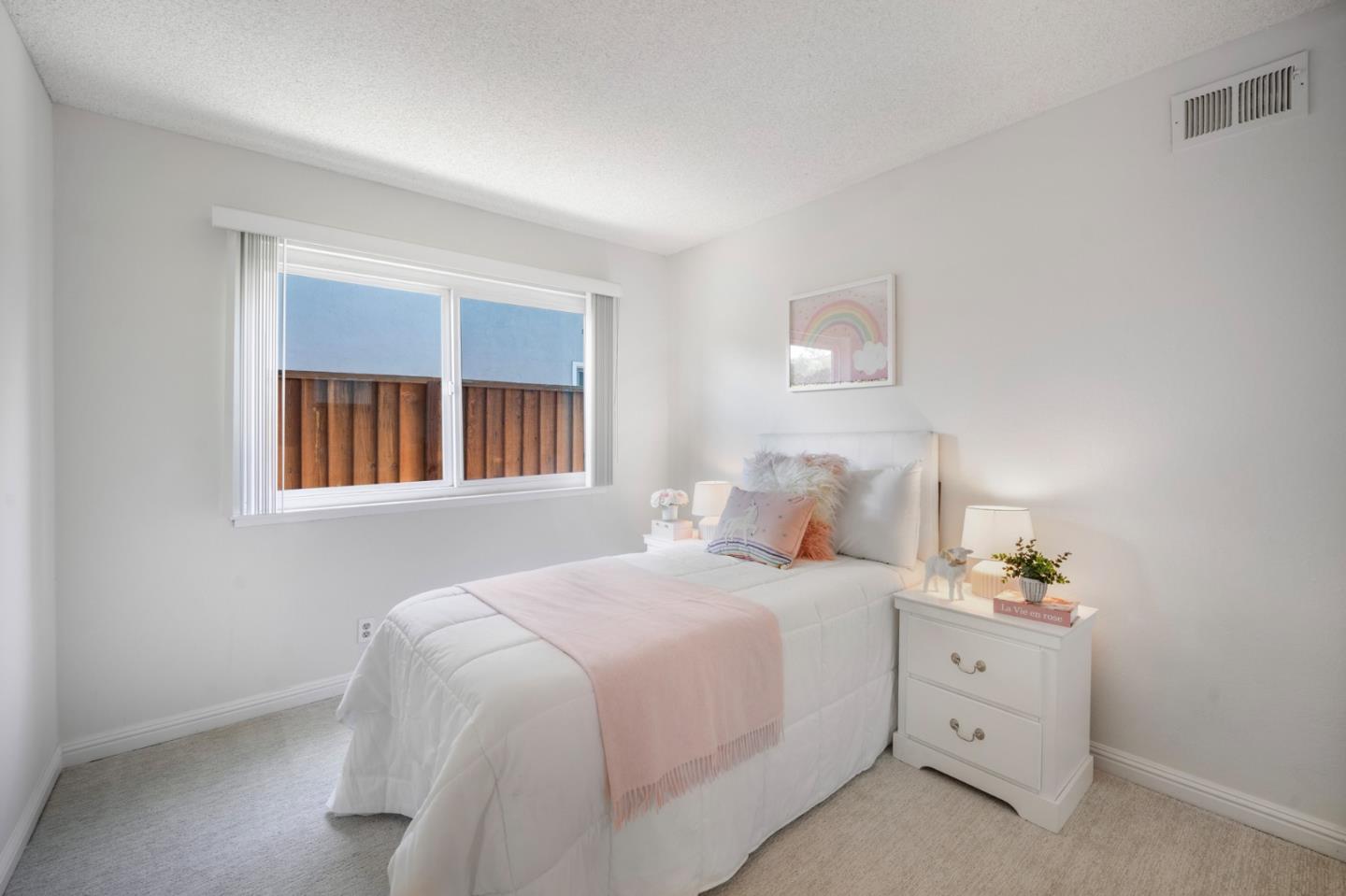 144 Farnham CT