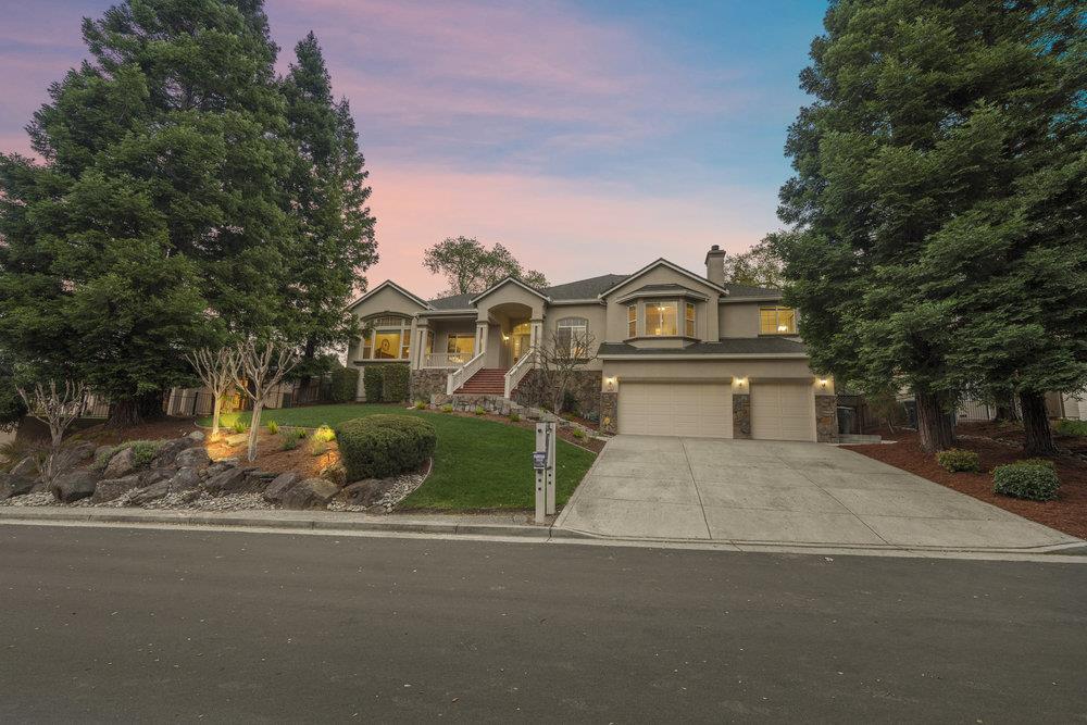 2360 Sunflower CIR