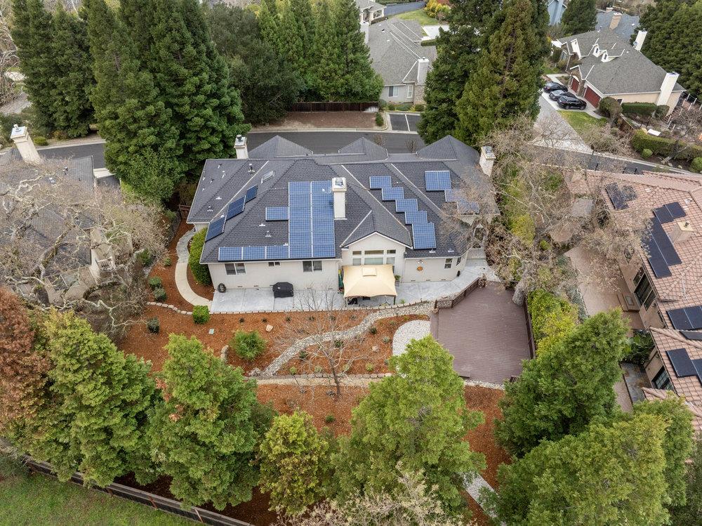 2360 Sunflower CIR
