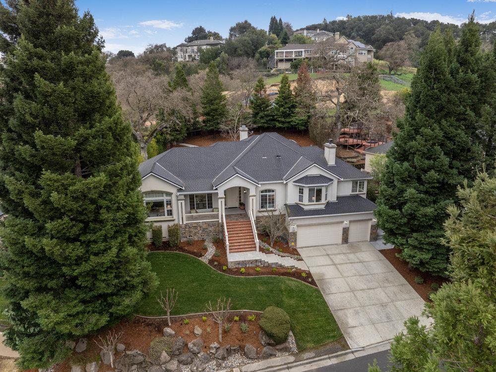2360 Sunflower CIR