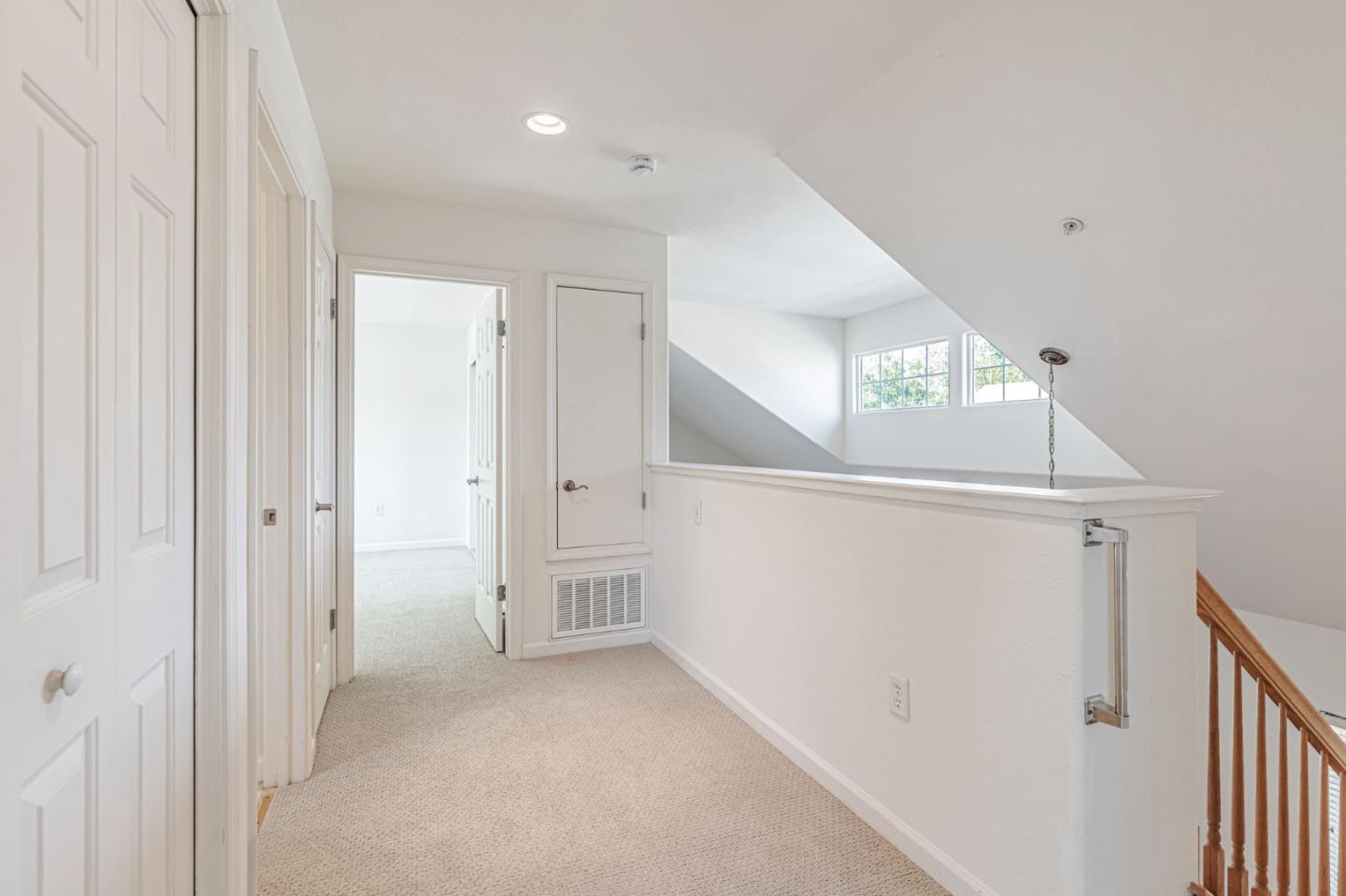 1554 Rosette WAY