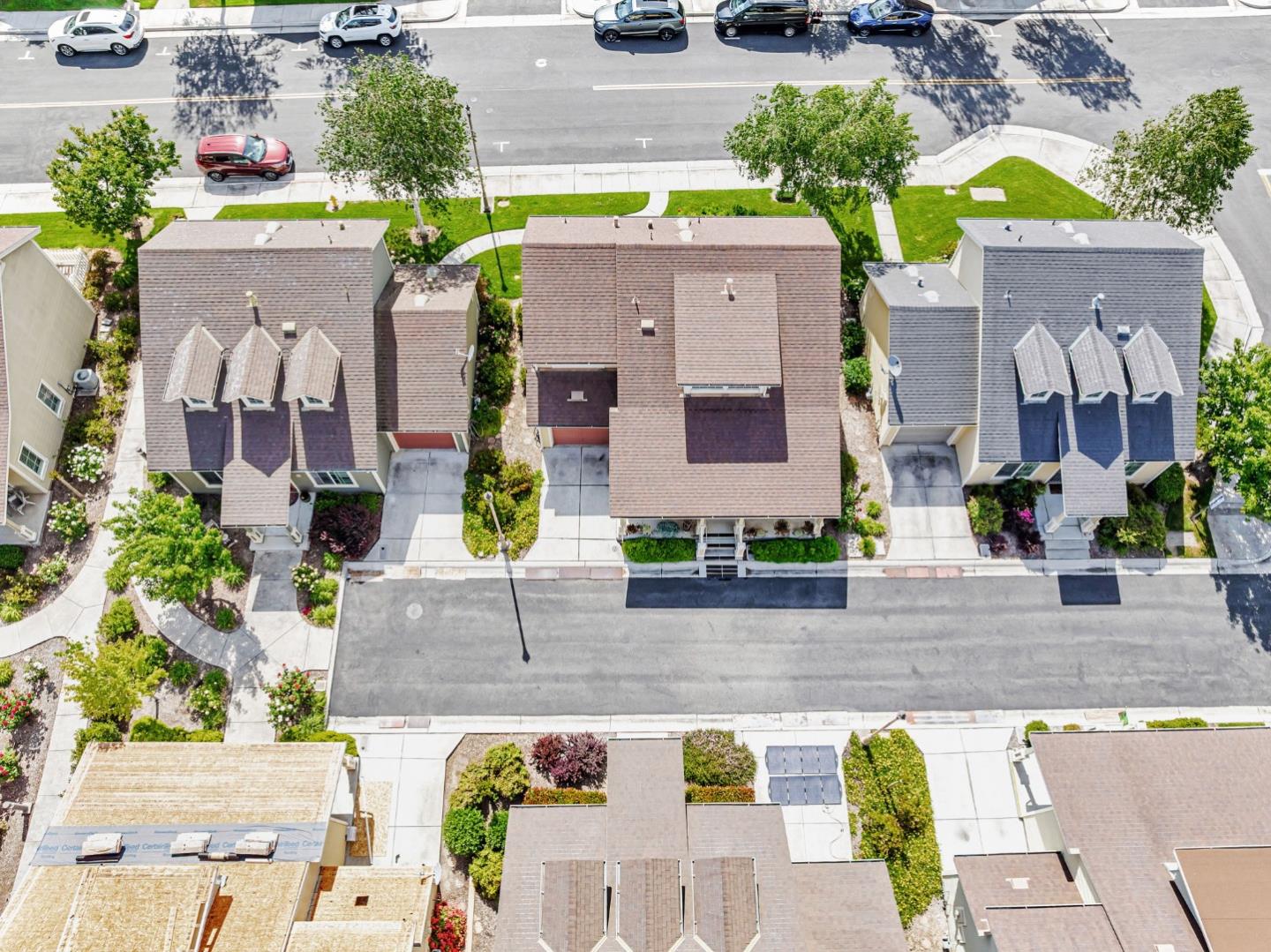 1554 Rosette WAY