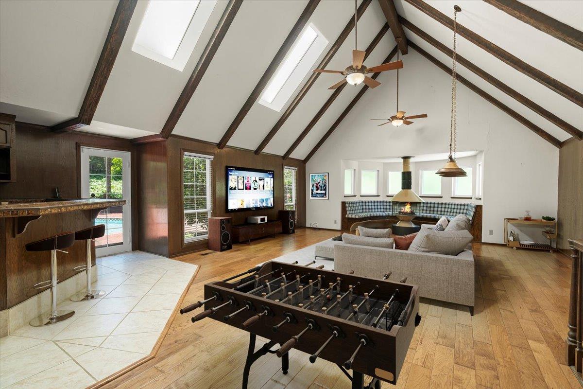 2155 Lilac Lane