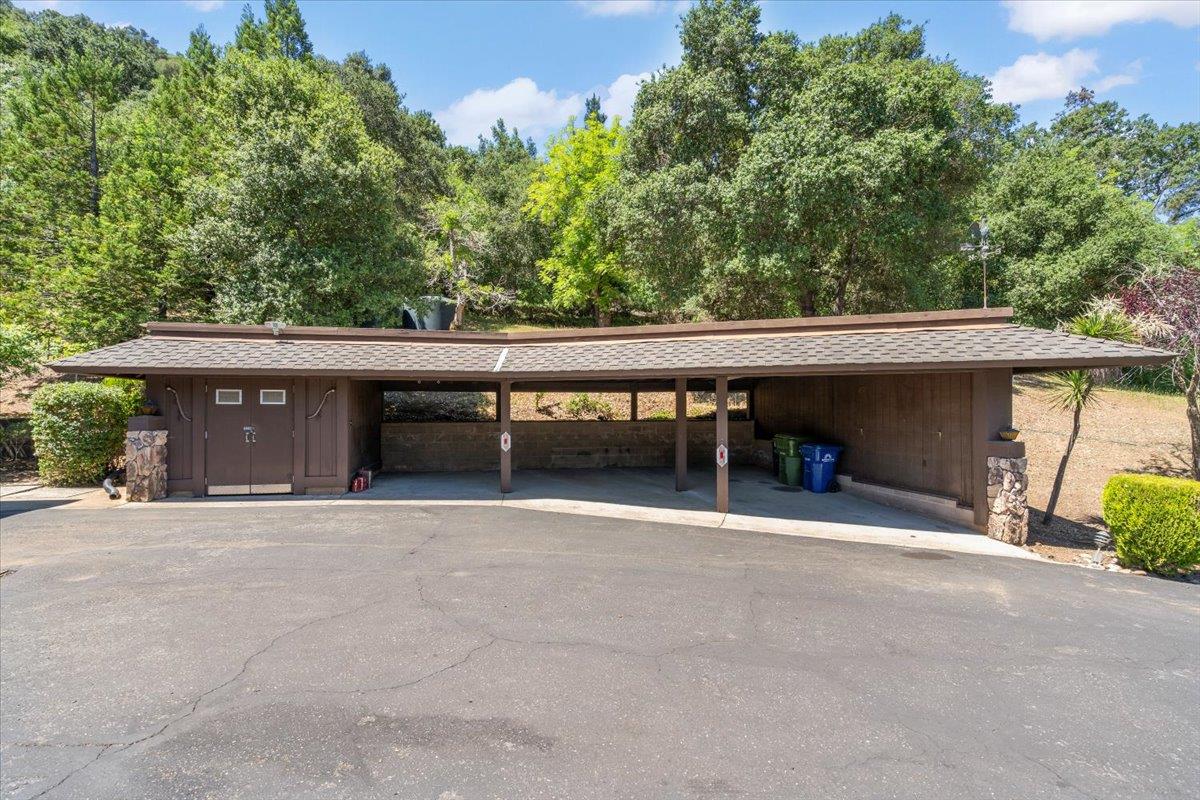 2155 Lilac Lane