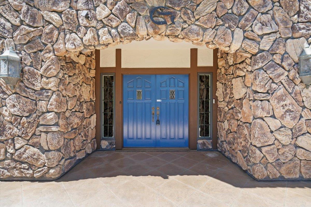 2155 Lilac Lane