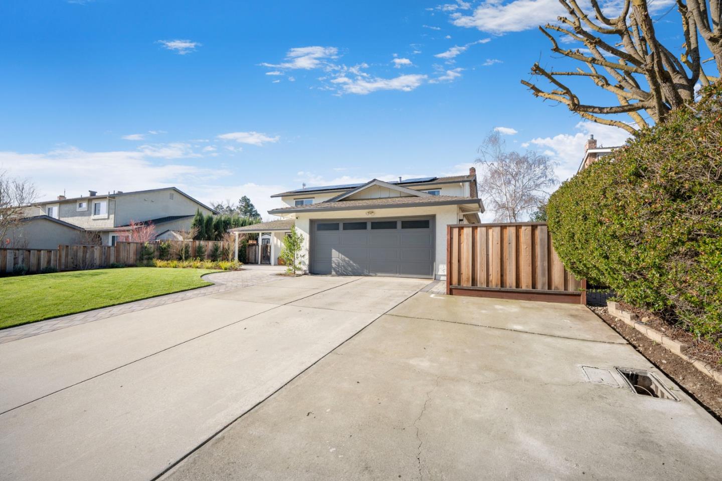 15605 La Mar Drive