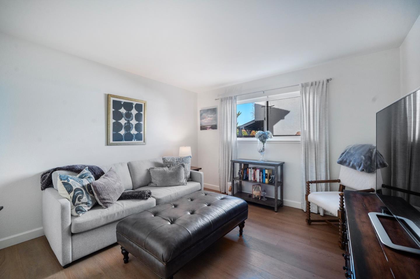15605 La Mar Drive