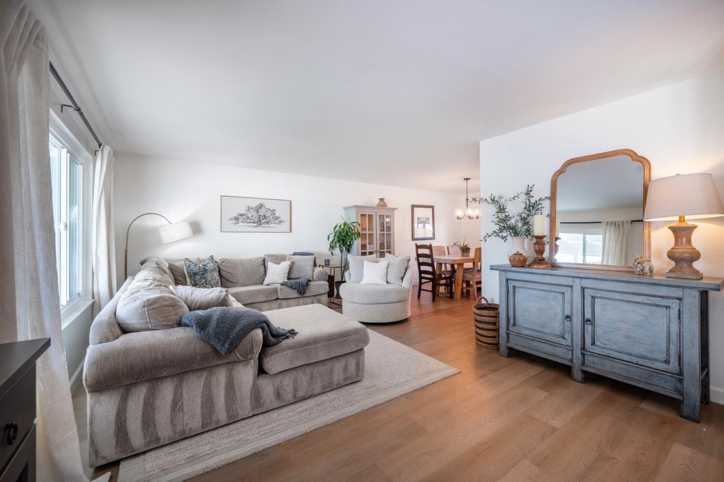 15605 La Mar Drive