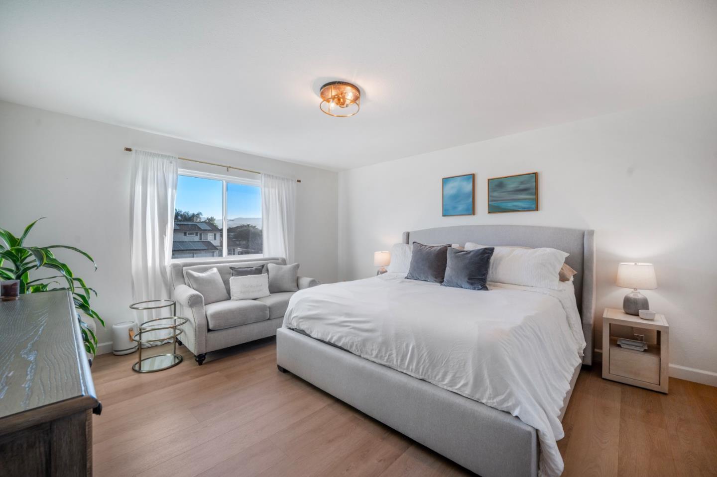 15605 La Mar Drive